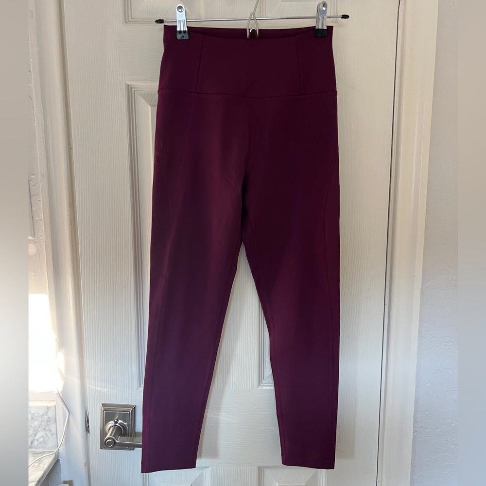 NWOT Girlfriend Collective - High rise compressive leggings - plum S